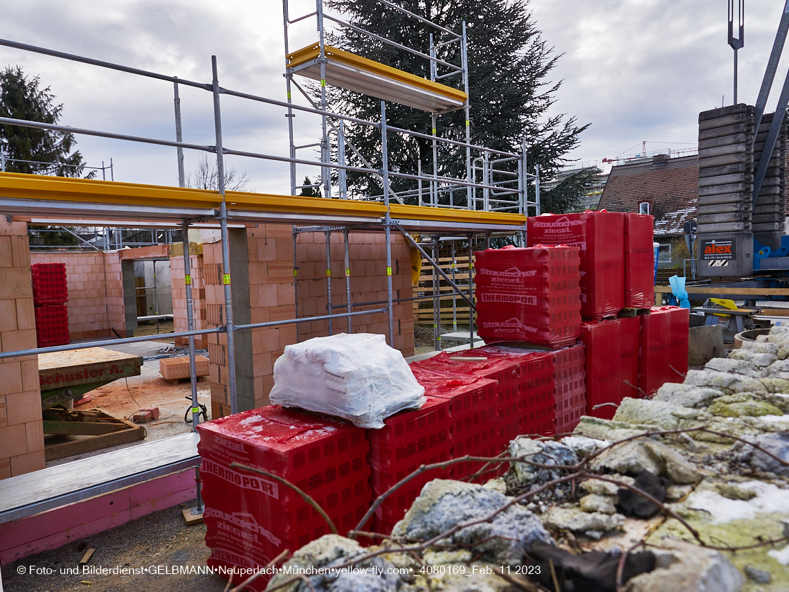 11.02.2023 - Baustelle Niederalmstraße 16 in Neuperlach